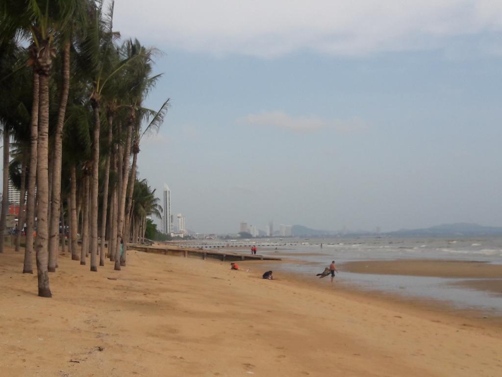Breezy House Apartamento Praia de Jomtien Exterior foto
