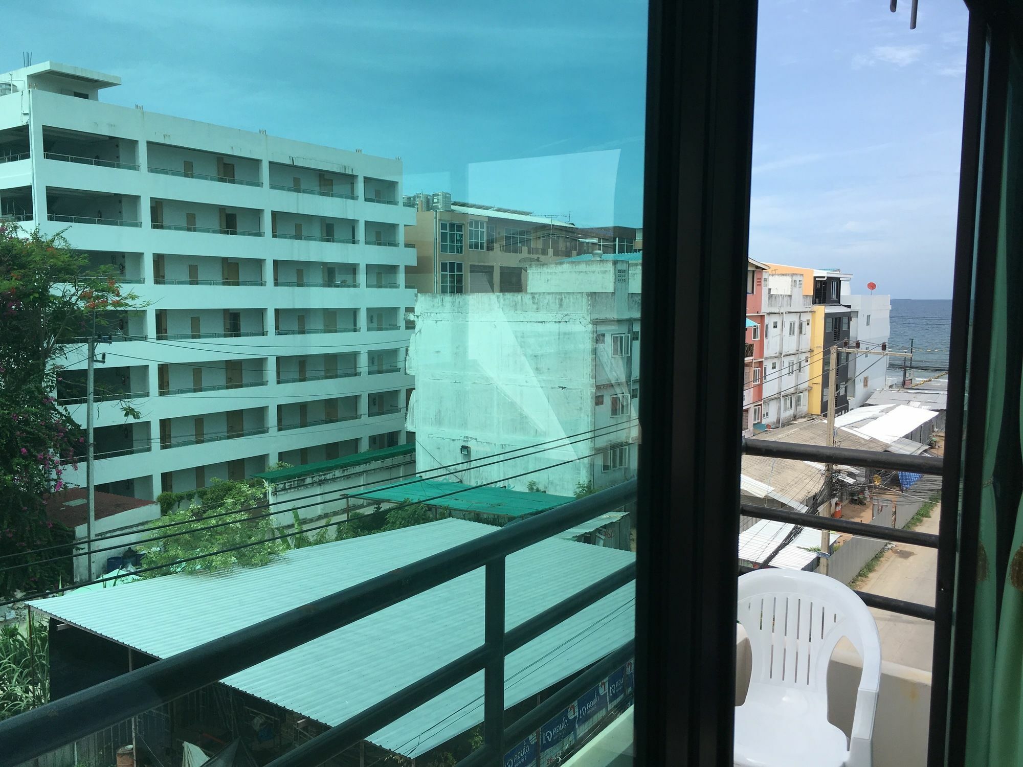 Breezy House Apartamento Praia de Jomtien Exterior foto