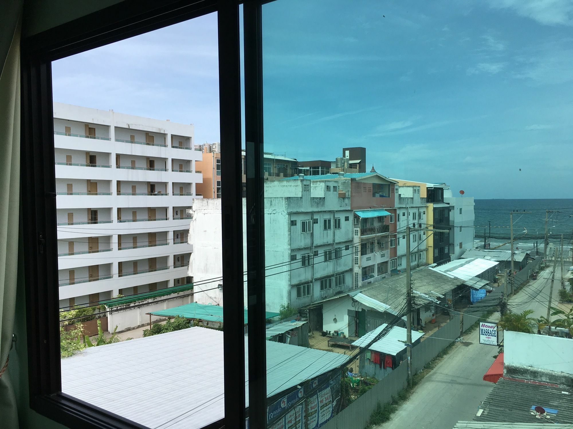 Breezy House Apartamento Praia de Jomtien Exterior foto